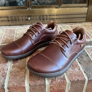 New with tags Men’s Lems, Nine2Five size 11. Mocha.